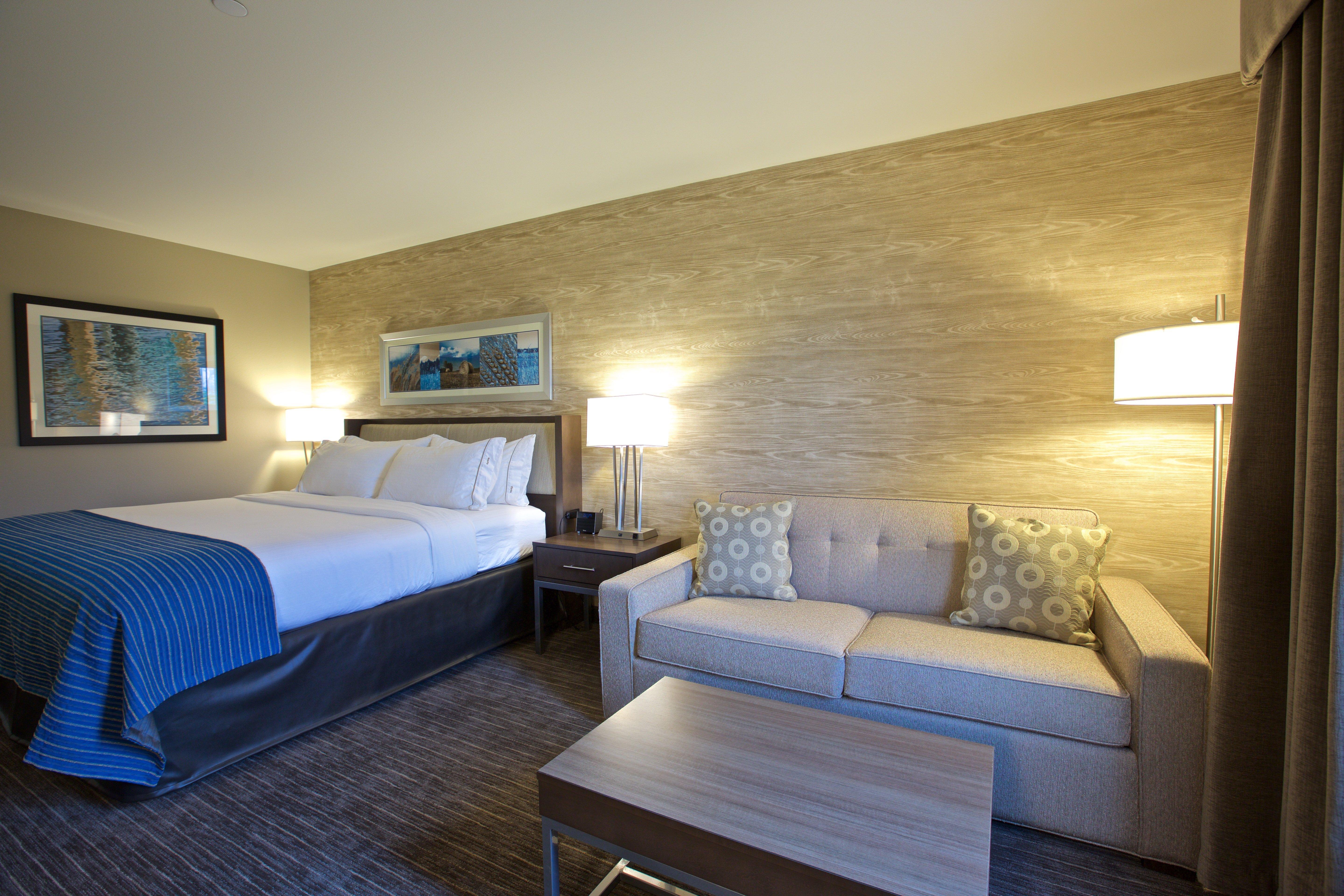 Holiday Inn Express Fargo Sw I94 Medical Center, An Ihg Hotel Exterior foto